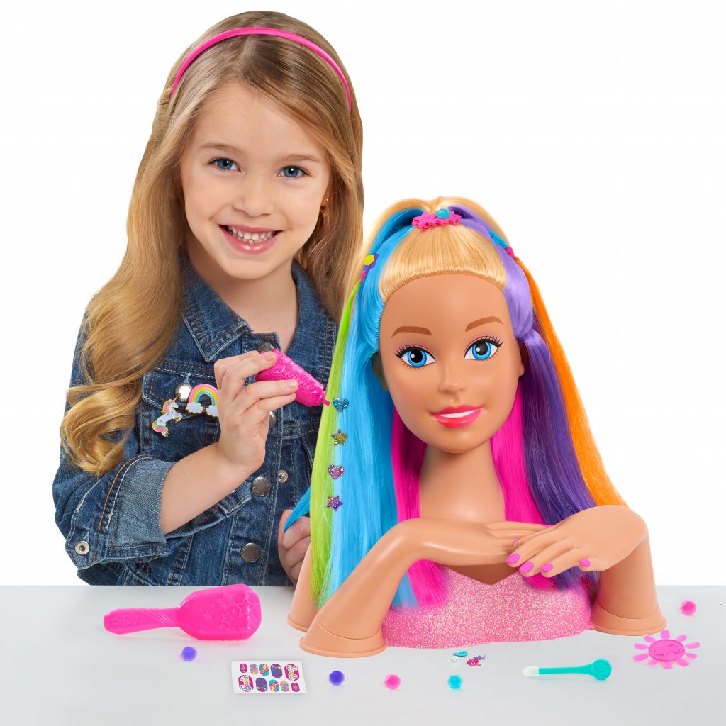 barbie color and crimp styling head blonde