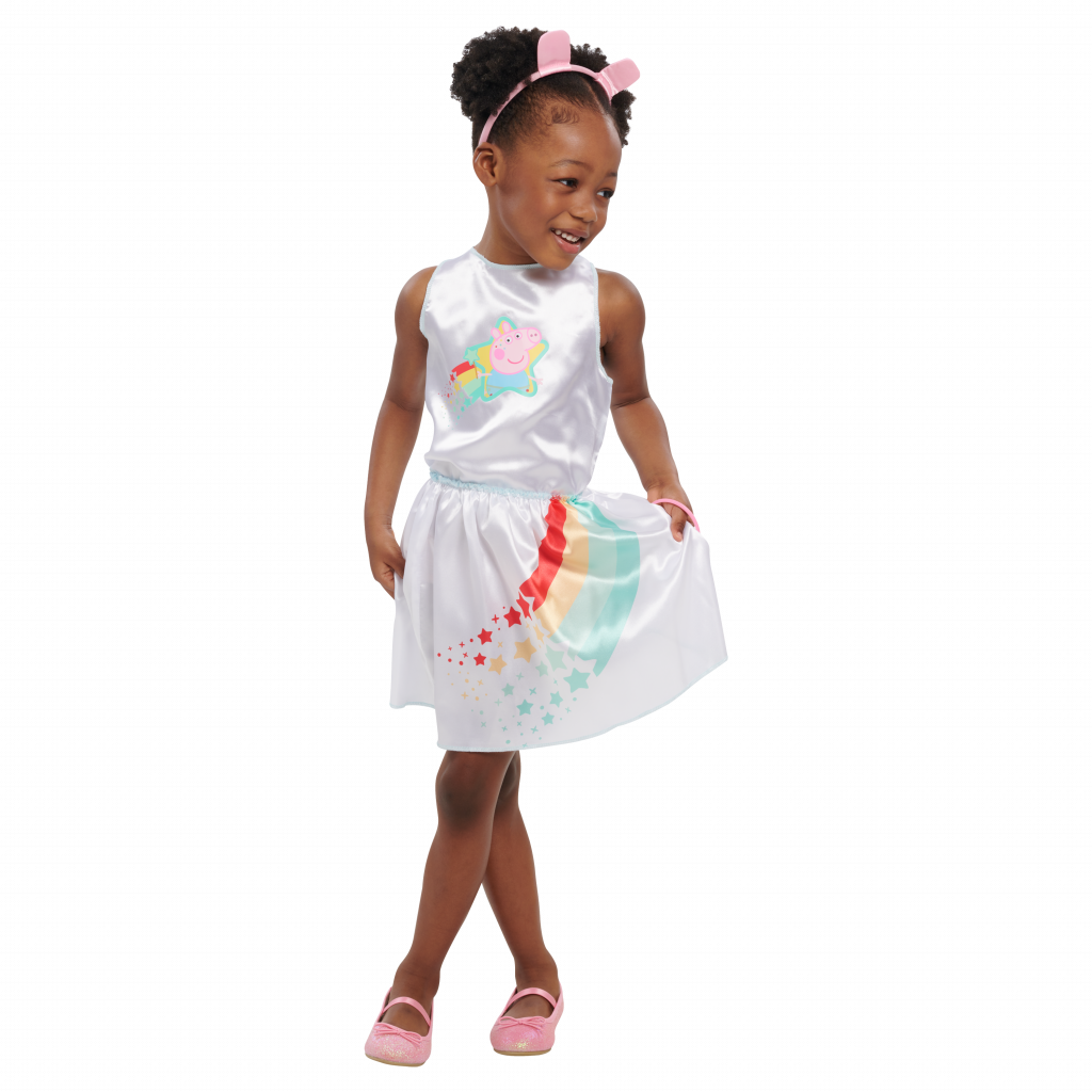 72573-peppa-pig-dress-up-set-lifestyle-4-just-play-toys-for